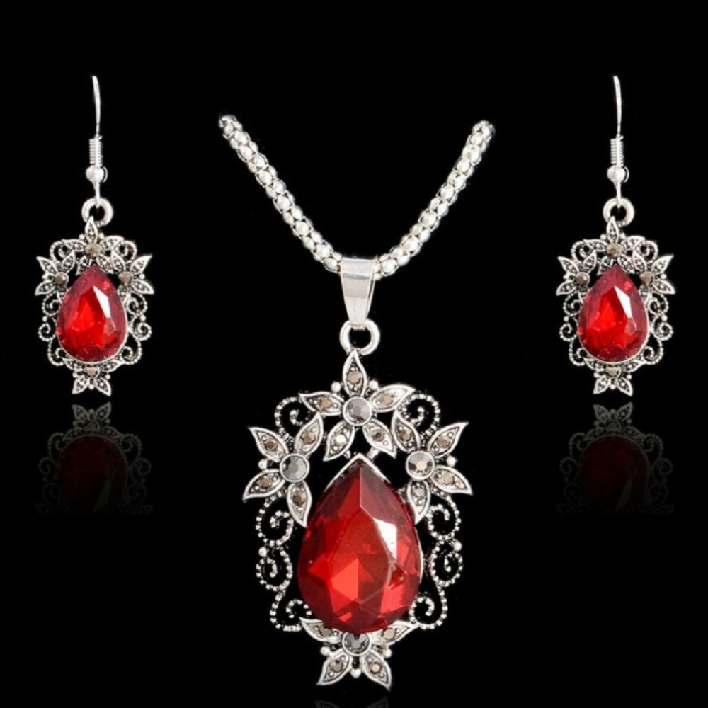 Necklace & Earrings - Fleur Royale Red Set